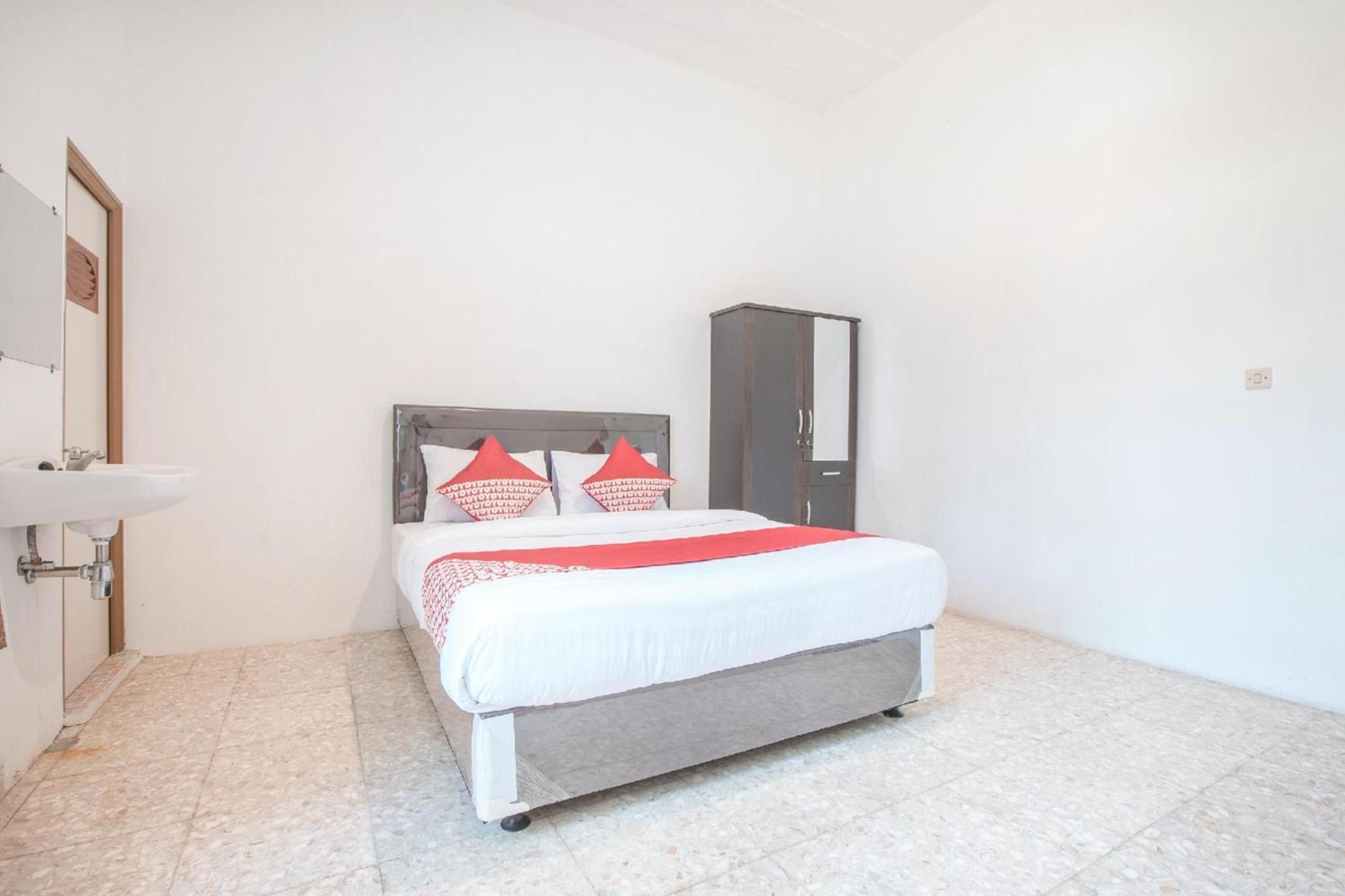 Capital O 332 Residence G17 Kemang Jakarta Exterior photo