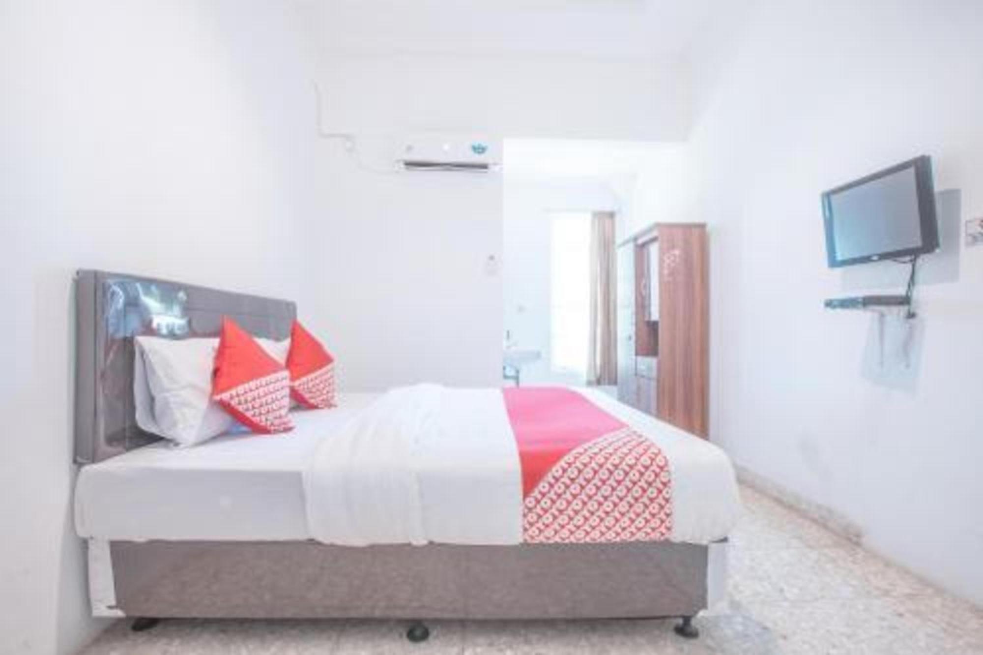 Capital O 332 Residence G17 Kemang Jakarta Exterior photo