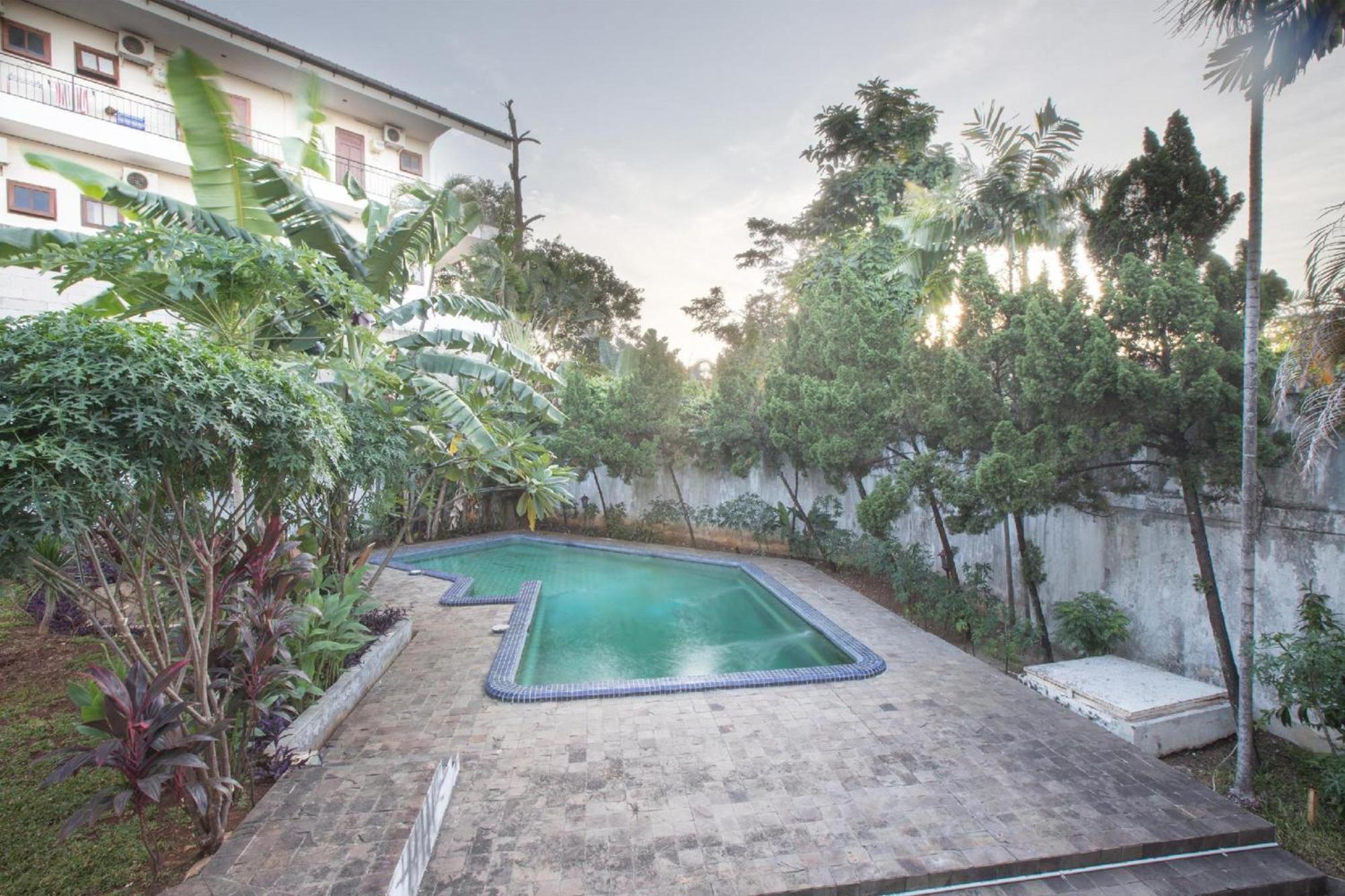 Capital O 332 Residence G17 Kemang Jakarta Exterior photo