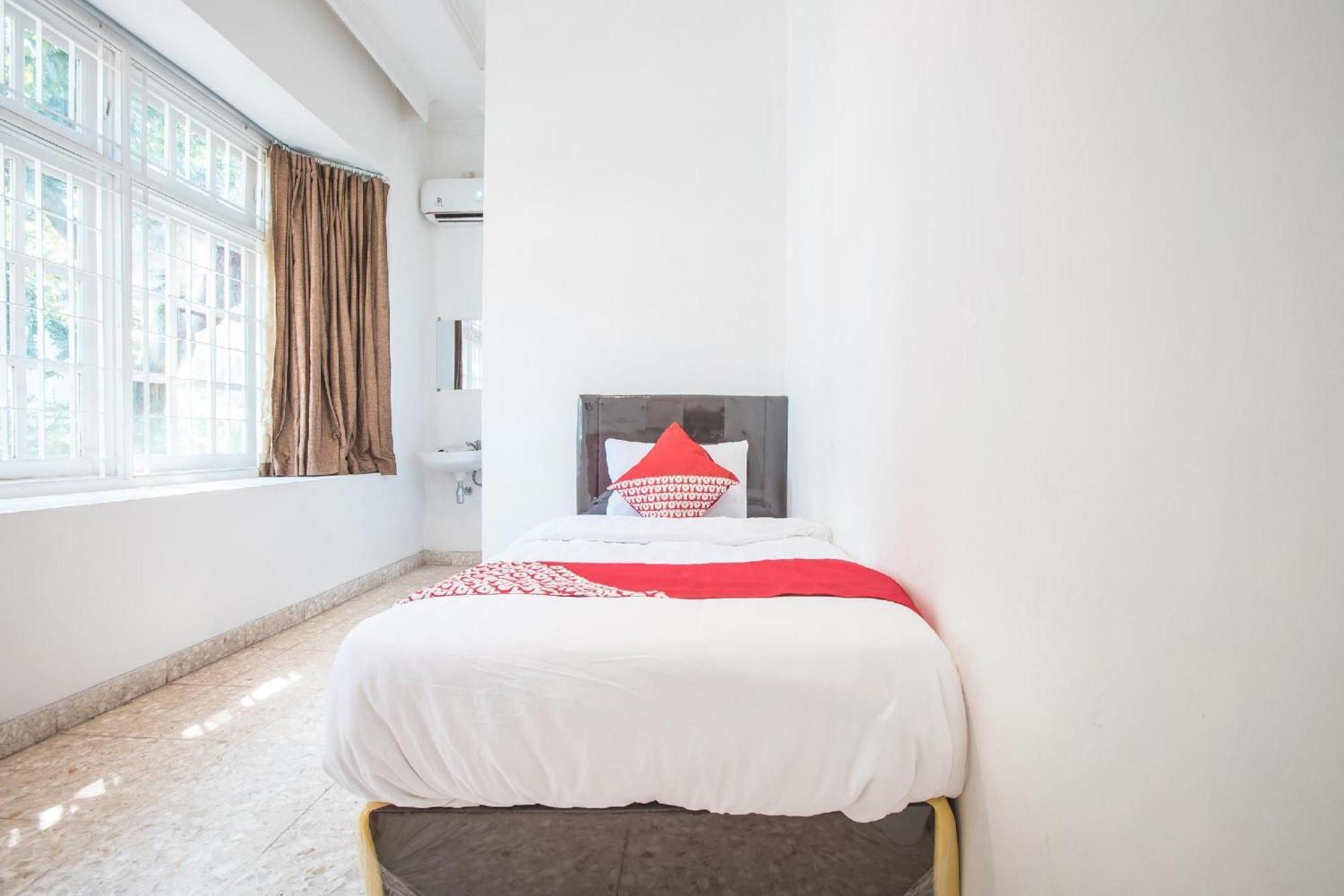 Capital O 332 Residence G17 Kemang Jakarta Exterior photo